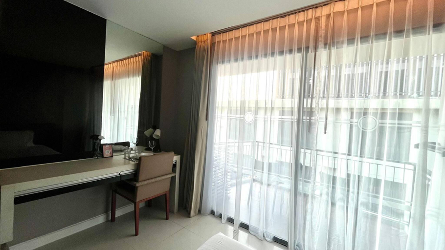 Bathroom 3, 4605-5-star Seaview Aparthotel 30m To Patong Beach, Pulau Phuket