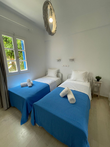 Room 4, Zen Beach House in Tinos 2, South Aegean
