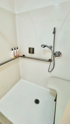 Bathroom 3, Budget Motel, Santa Clara