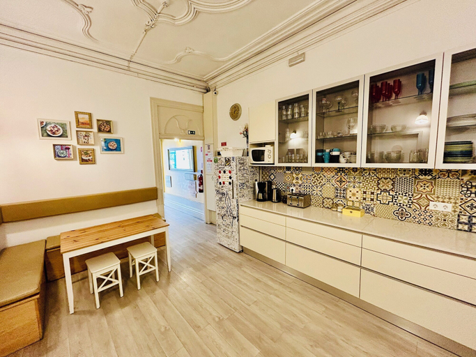 Others 4, Wine Hostel, Porto