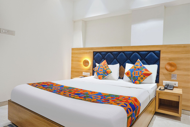 Bedroom 2, FabHotel Pancharatna Regency, Pune