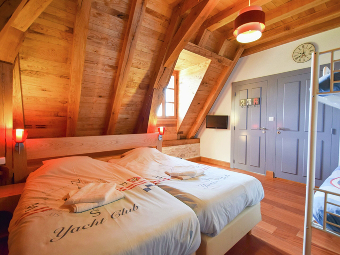 Room 3, Elegant Countryside Retreat, Dordogne