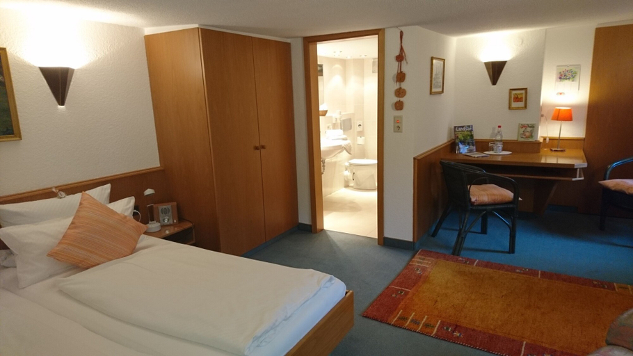 Bedroom 3, Pension Landhaus Fischer, Südwestpfalz