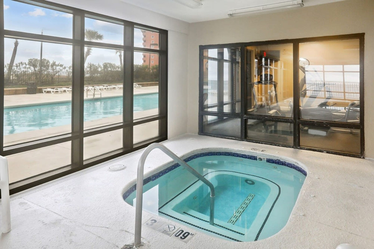 Room 3, Grand Pointe 411 3 3 5 Gulf-front A Amenities, Baldwin