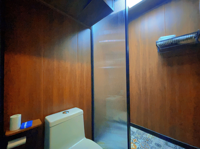 Bathroom 4, NuanTang Hotel- Universal Beijing Branch, Beijing