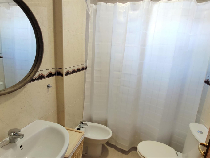 Room 4, Rotonda IV 1290 in Conil de la Frontera, Cádiz