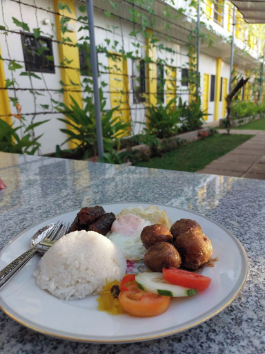 Food & Drinks 5, BC Lodge, Puerto Princesa City