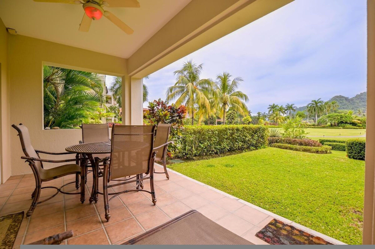 Room 3, CR Luxury Del Mar 4Q 2 Bdrm, Garabito
