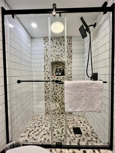 4, Lovely 1-bedroom Apartment With Free Parking, Philadelphia