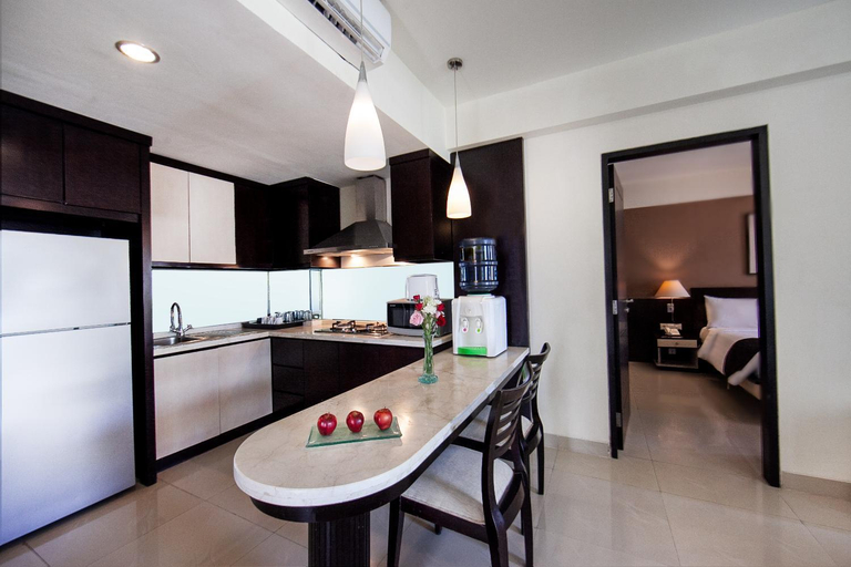 Dining Room 17