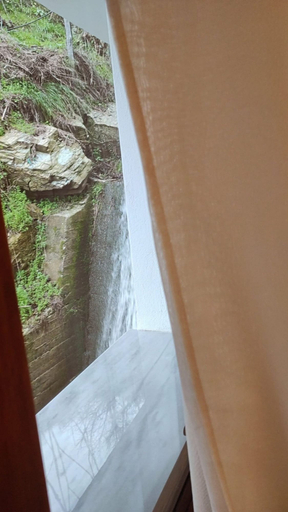 Room 3, Milies Creekside Studio, Thessaly