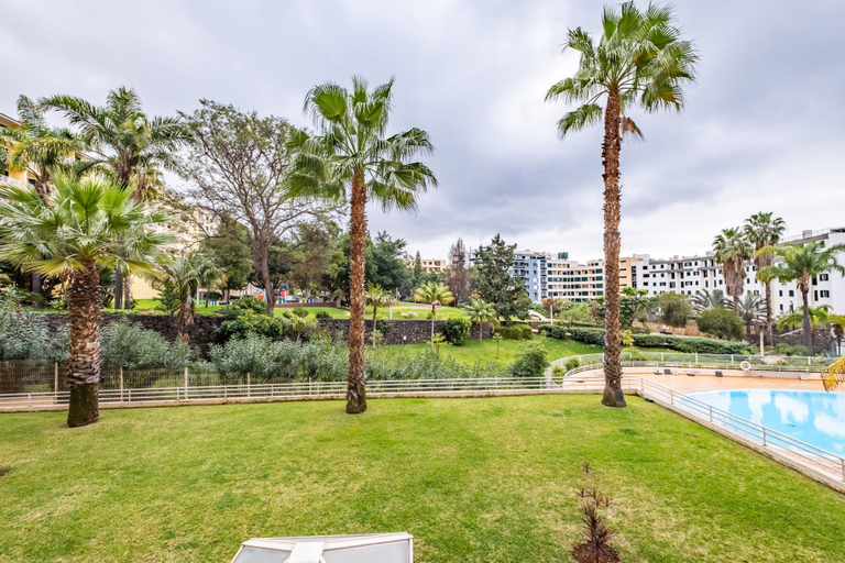 Room 4, Lux Garden View by Homie, Funchal