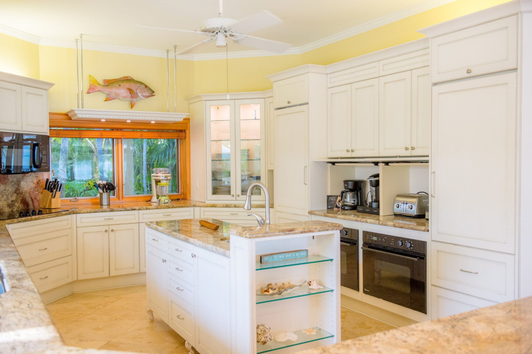 Room 2, Island Palm Estate in Islamorada, Monroe