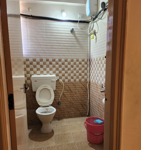 Bathroom 5, Aadams Suites, Bangalore