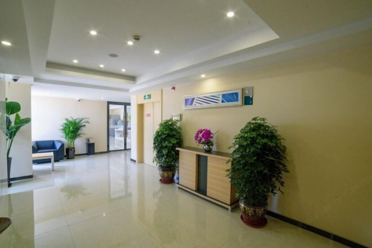 Others 4, Yingdong Motel, Shanghai