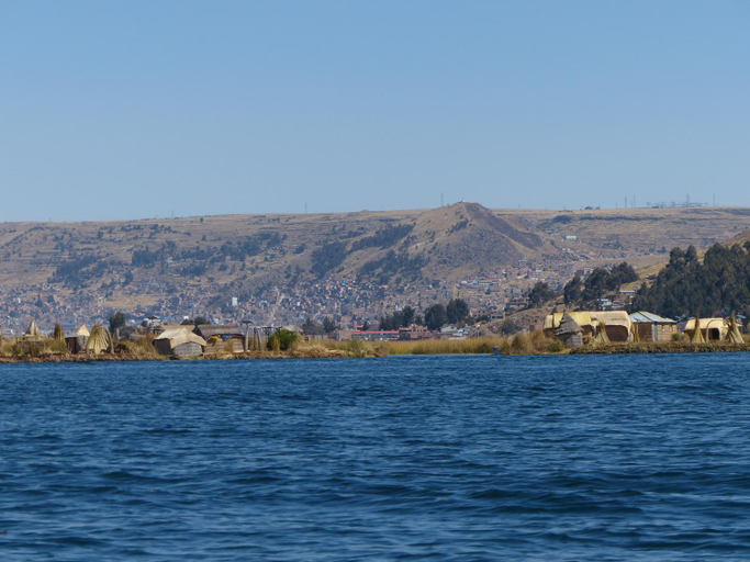Others, UROS home, Puno