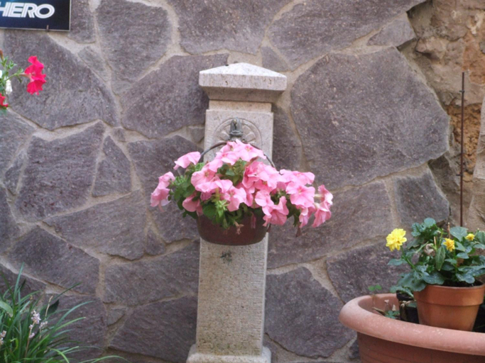 Others 3, Il Giardino Degli Iris, Sassari