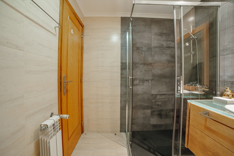 Room 4, Arcozelo Pool Garage by Vacationy, Vila Nova de Gaia