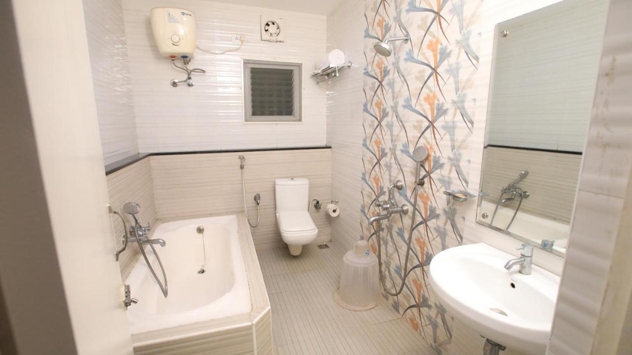 Bathroom 7