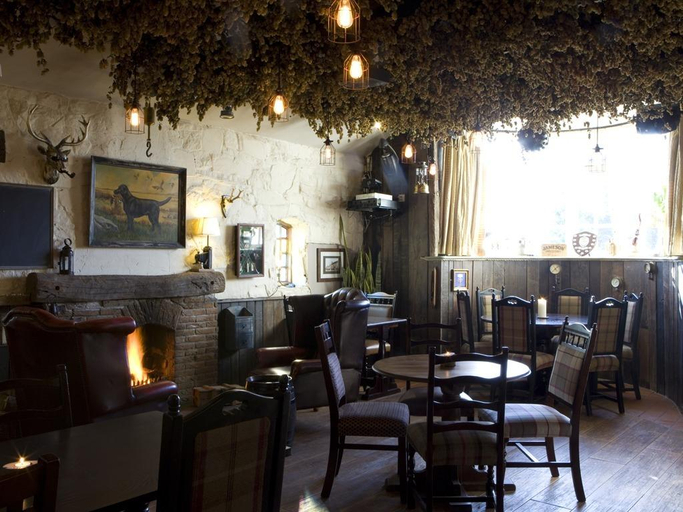Food & Drinks 4, The Swan Inn, Cheshire East