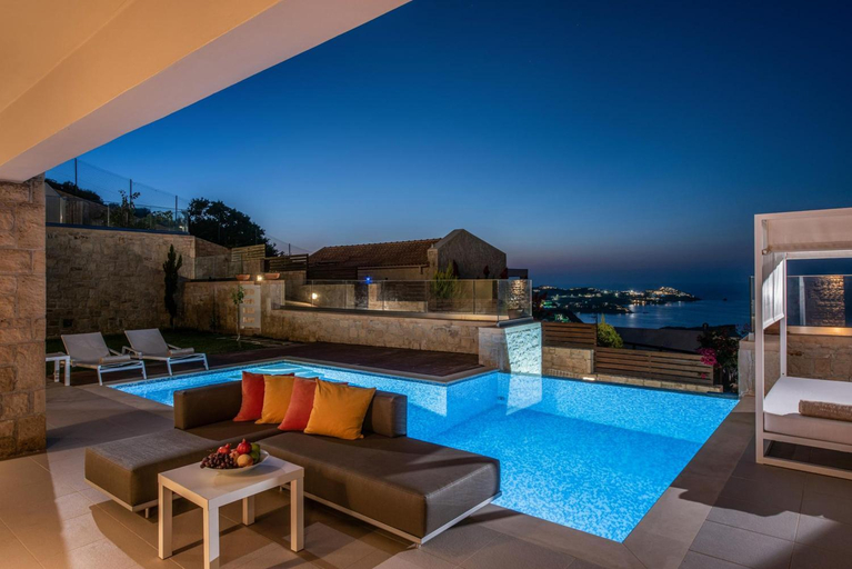 Sport & Beauty 4, Omega House in Crete, Crete