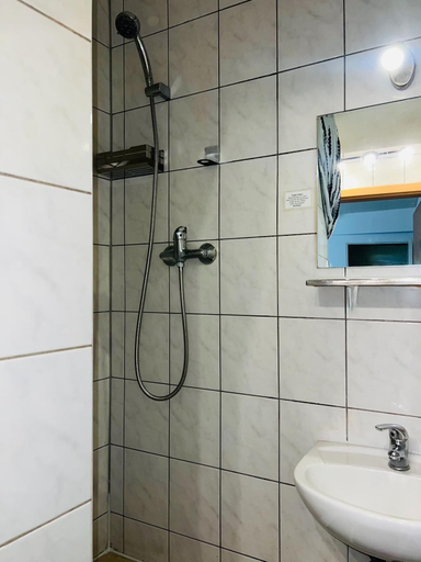 Bathroom 4
