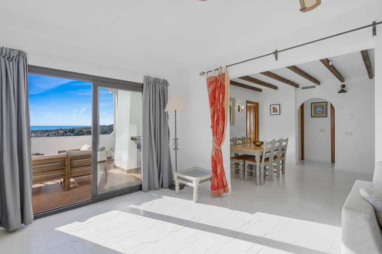 Room 2, Apartment With Roof Terrace and Pool - Ref 129, Málaga
