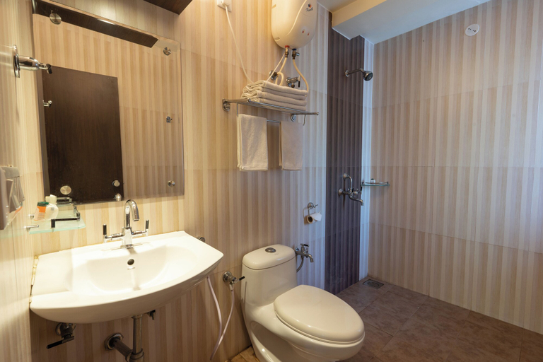 Bathroom 3, XEC Residency, South Goa
