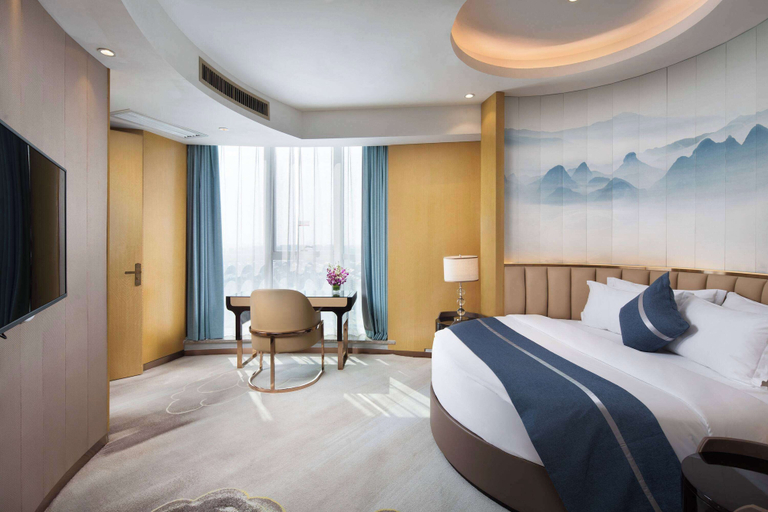 Bedroom 3, Ramada by Wyndham Changsha South Bus Station, Changsha