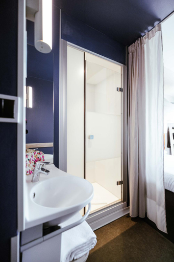Bathroom 5