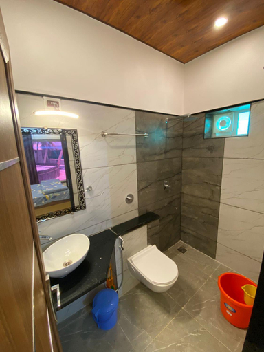 Bathroom 5, Shree ganesh homestay, Uttara Kannada