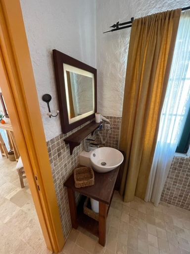 Bathroom, ceylisa Alacatı butik otel, Çeşme