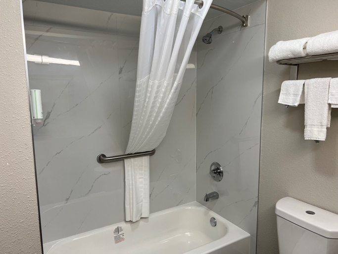 Bathroom 5, Park Inn by Radisson, Medical Center, Bexar