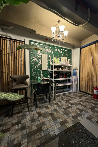 Others 4, Casa Marcela, Porac