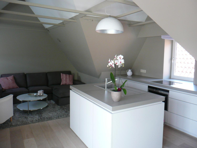 Kitchen 5, House Loppem 9-11, West-Vlaanderen