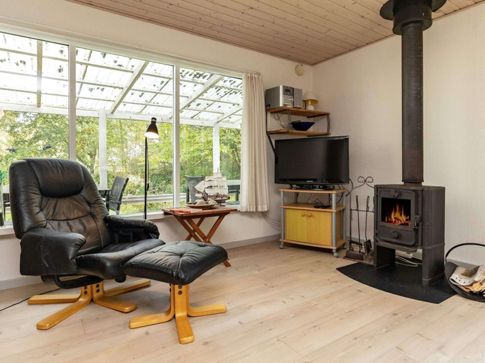 Others 5, 4 Person Holiday Home in Mesinge-by Traum, Kerteminde
