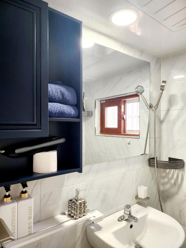 Bathroom 2, Gwang An Stay, Suyeong
