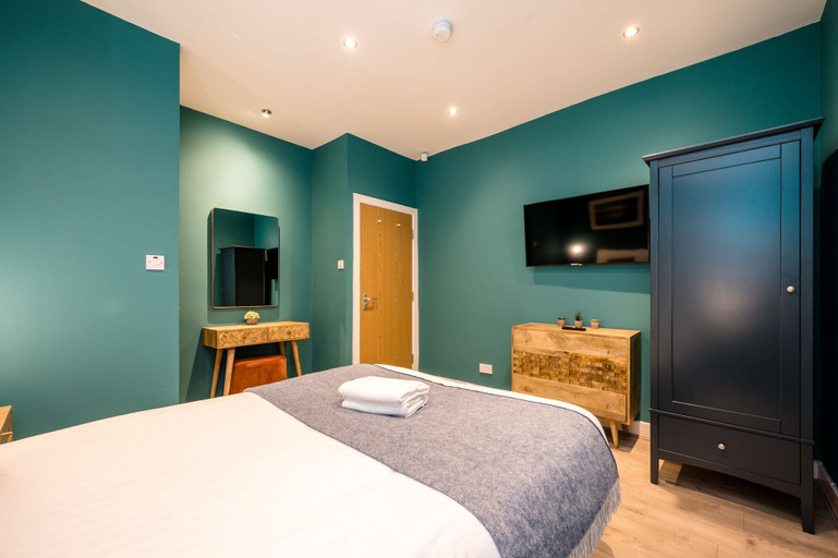 Room 4, Host Stay The Georgian Quarters at Canning I and II, Sefton