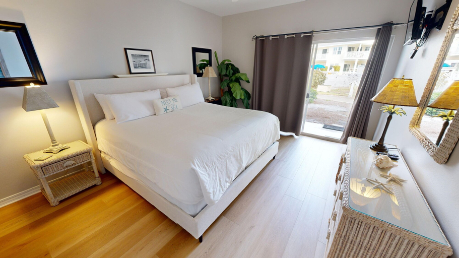 Bedroom 3, SPC 9136 - Ground Floor 2 BR short walk to beach right by pool by RedAwning, Okaloosa