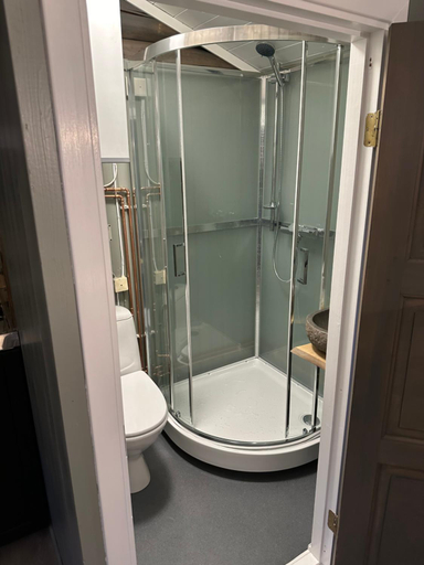 Shower 4, Atnasjø Kafe AS, Stor-Elvdal