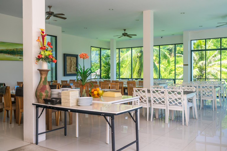 Food & Drinks, Karon Kozy Apartment, Phuket Island