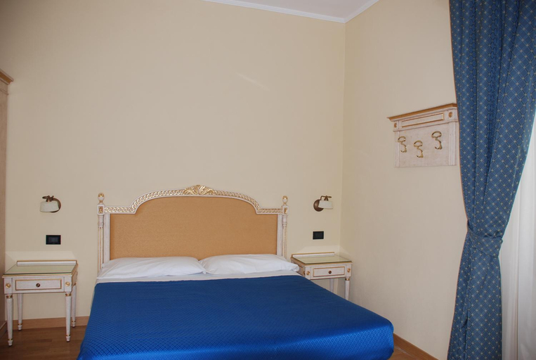 Bedroom 13