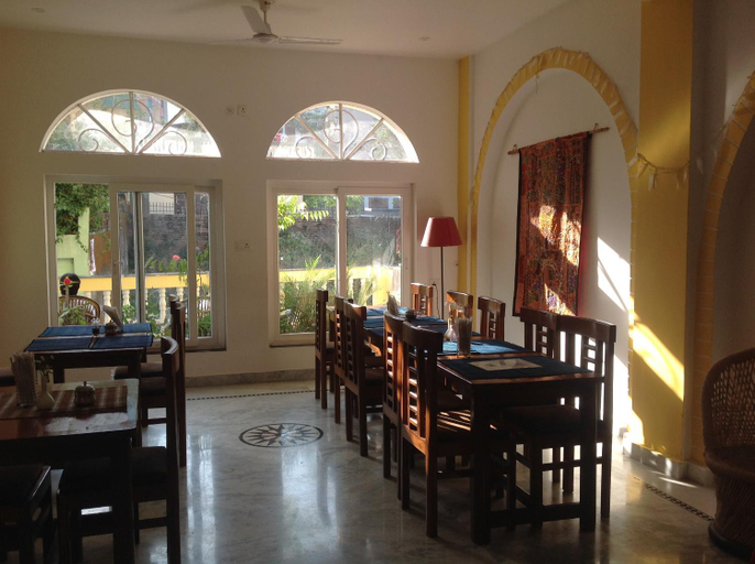 Food & Drinks 5, Seventh Heaven inn, Garhwal
