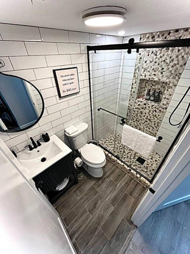 2, Lovely 1-bedroom Apartment With Free Parking, Philadelphia