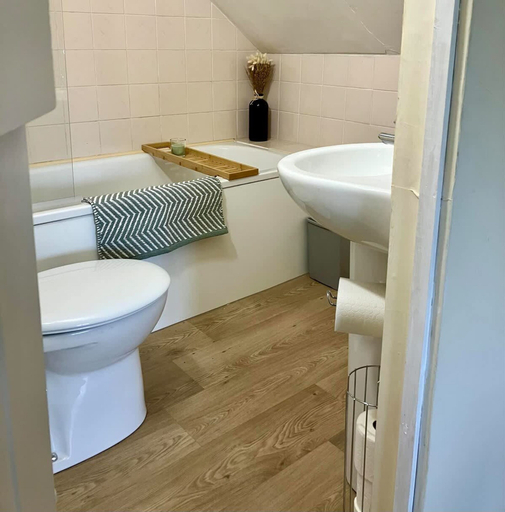 Room 5, Farmhouse Annex in Saint Ishmael s, Pembrokeshire