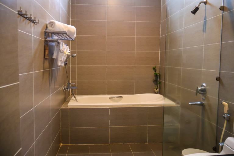 Bathroom 21