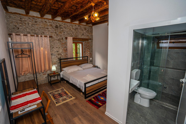 Bathroom 4, InTown Guesthouse Shkoder, Shkodrës