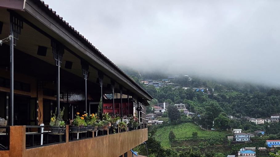 Food & Drinks 5, Baan Hom Muen Li, Mae Fa Luang