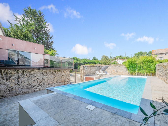 Pool 3, Retreat in Saint Denis, Aude