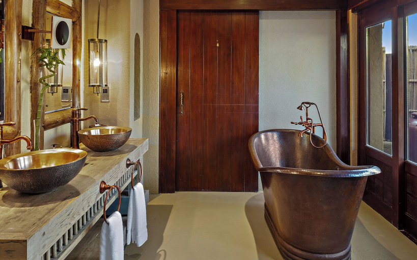 Bathroom, Anantara Al Sahel Villa Resort